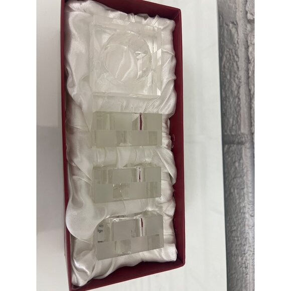 Lucien Piccaid Set of 4 Crystal Napkin Holder Ring - Picture 3 of 7